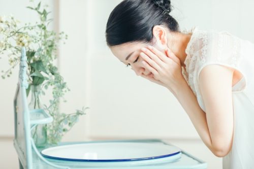 スキンケア　女性