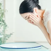 女性　スキンケア