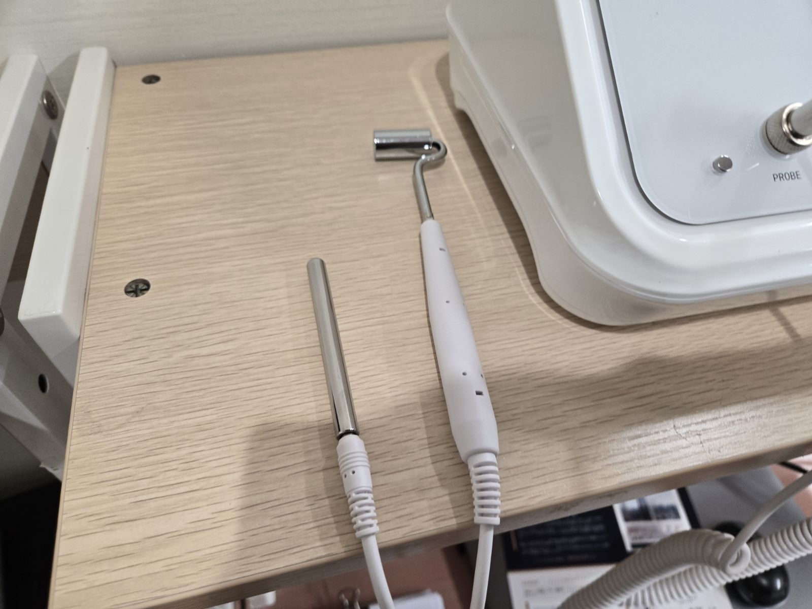 イオン導入の専用プローブ(導入用・アース用)