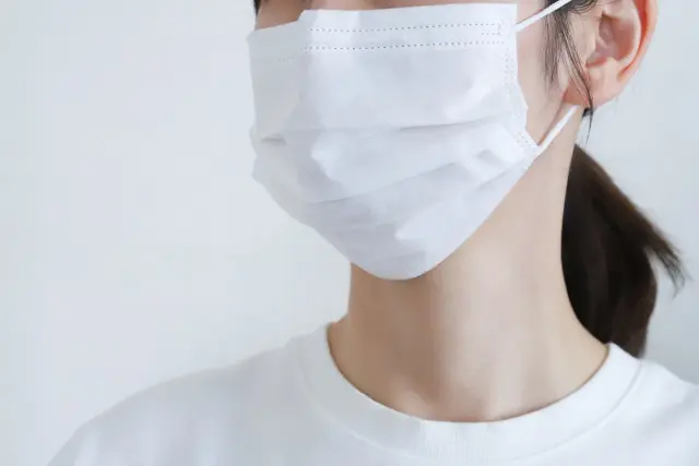女性顔