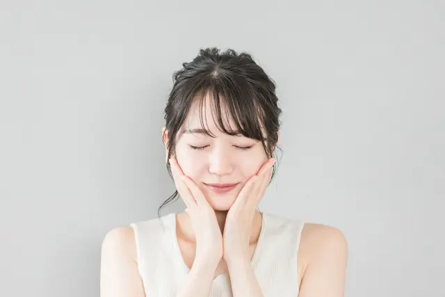 女性顔