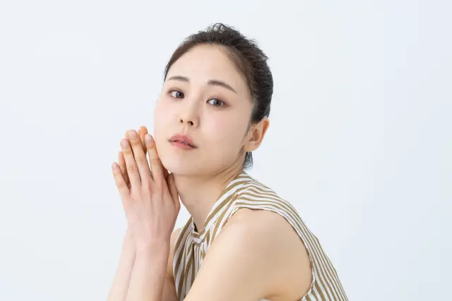 女性顔