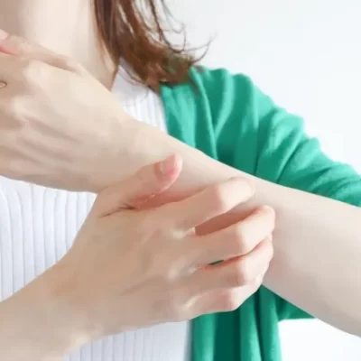 肌トラブル　女性