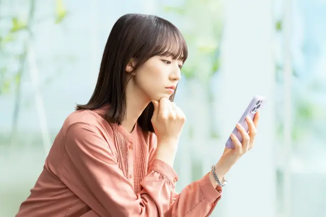 女性　疑問