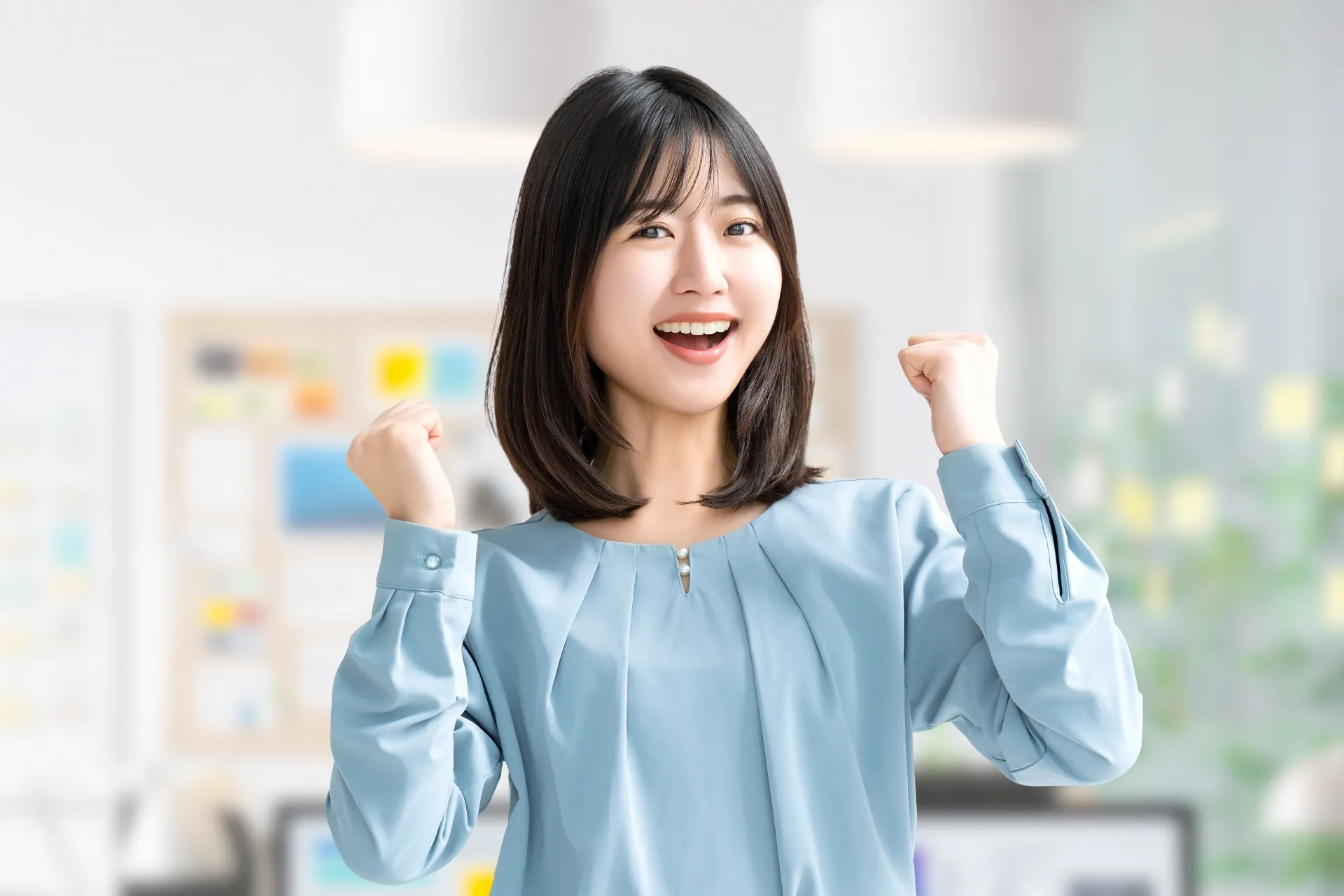 笑顔の女性