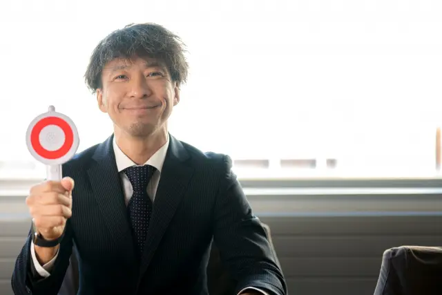 笑顔男性