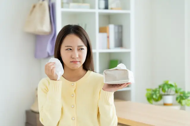 アレルギーの女性