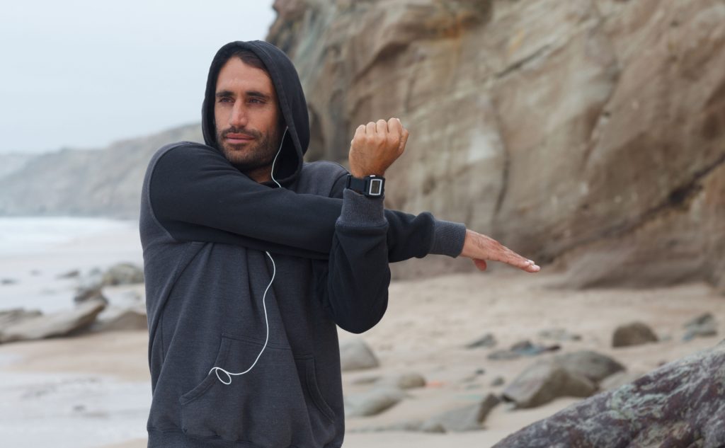 
ストレッチする男性17