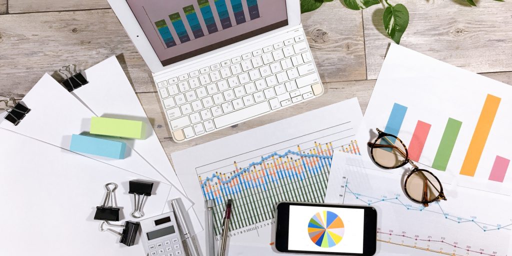 ビジネス グラフ チャート バナー 俯瞰