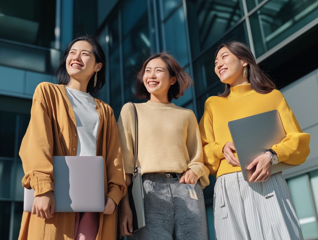 仲良しな女子大生3人