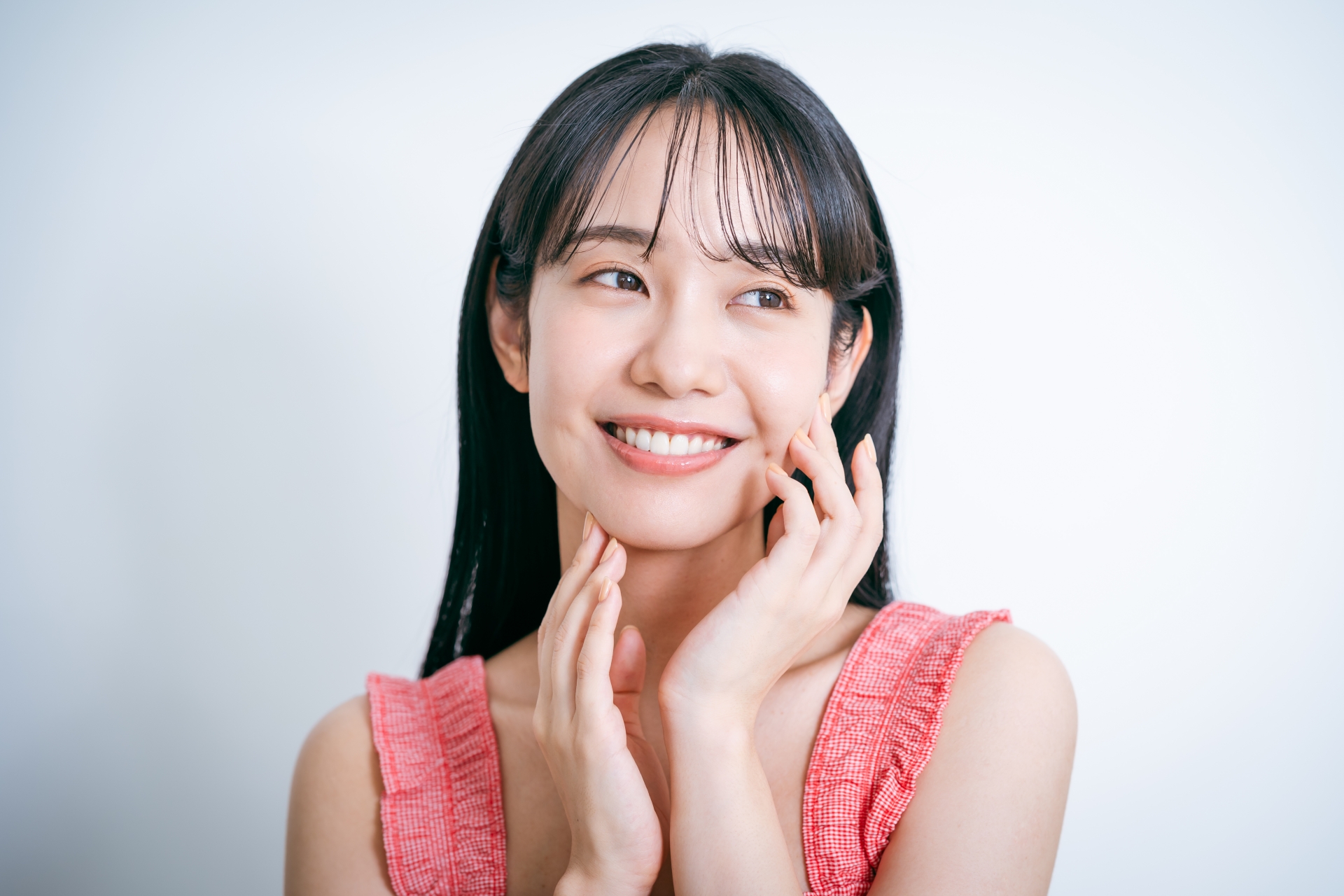 若い女性の美容イメージ