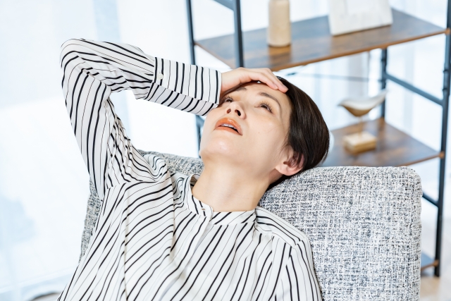女性　めまい