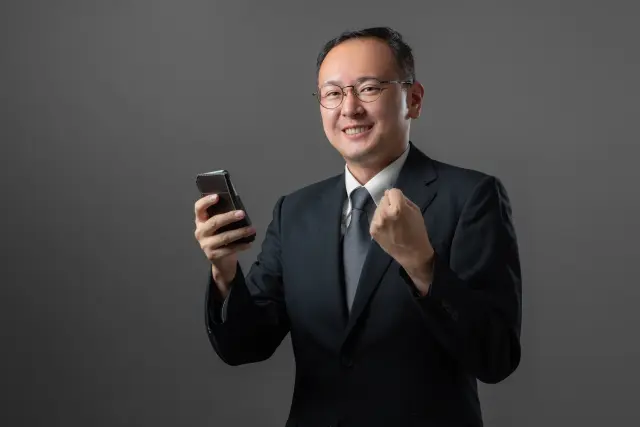 自然な植毛ならFUT法！仕上がりがバレない理由とは｜ヒロクリニック