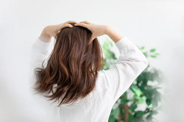 低出力レーザー療法（LLLT）とは？薄毛対策の新常識を解説｜ヒロクリニック