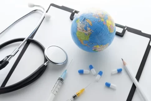 海外　医療