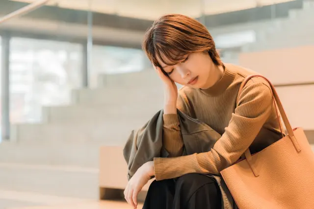 頭痛　女性