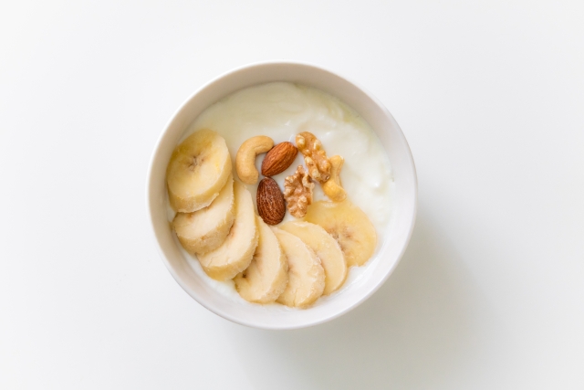 バナナ　ナッツ　ヨーグルト
