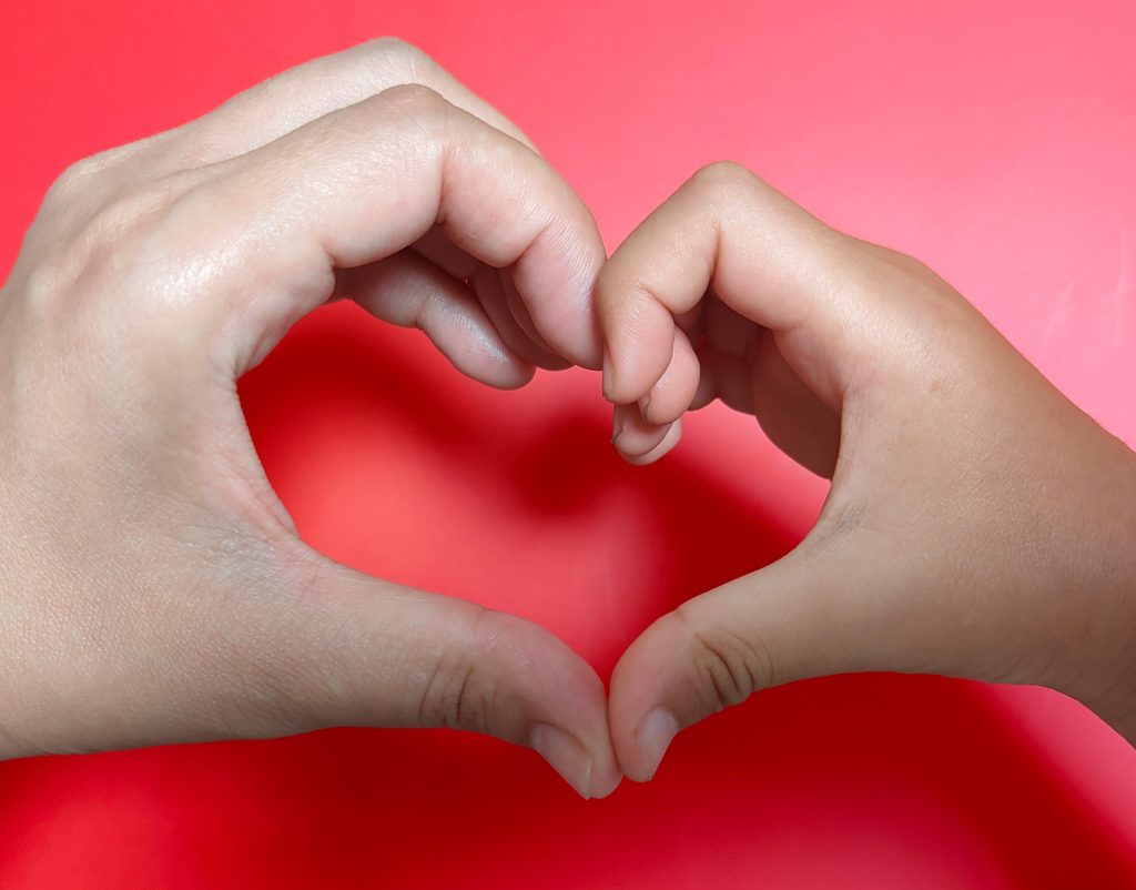 親子 手 ハート