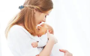 プラダー・ウィリー症候群、アンジェルマン症候群とは　母　赤ちゃん　写真