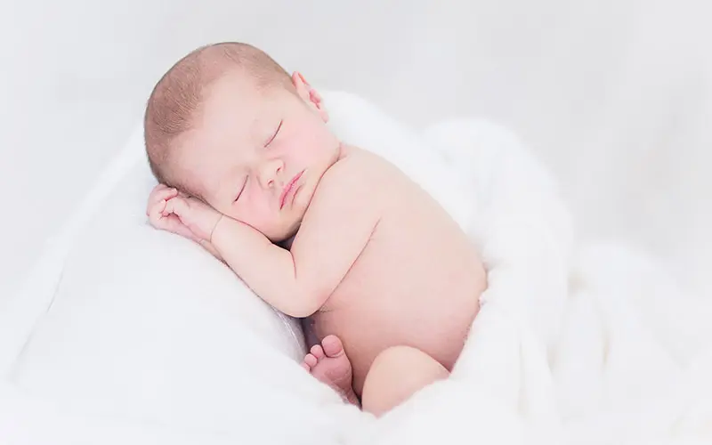 ソトス症候群（Sotos症候群）の原因と症状、臨床診断 赤ちゃん　新生児　写真