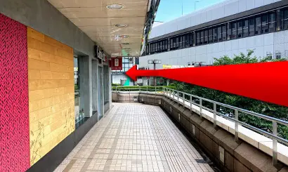 ペデストリアンデッキを通るルート3