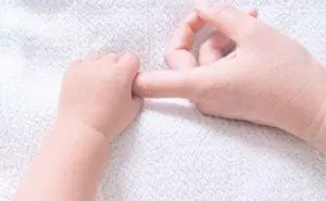 ダウン症は遺伝するのか