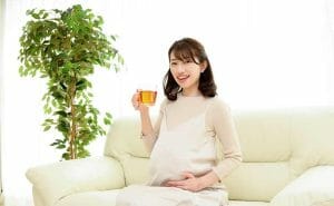 妊娠中のカフェイン摂取と胎児への影響とは【医師監修】