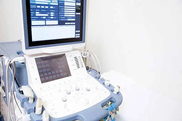 エコー検査機イメージ