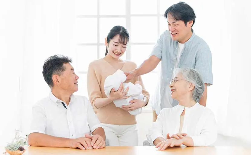 里帰り出産とは～いつからいつまで帰る？　家族　写真