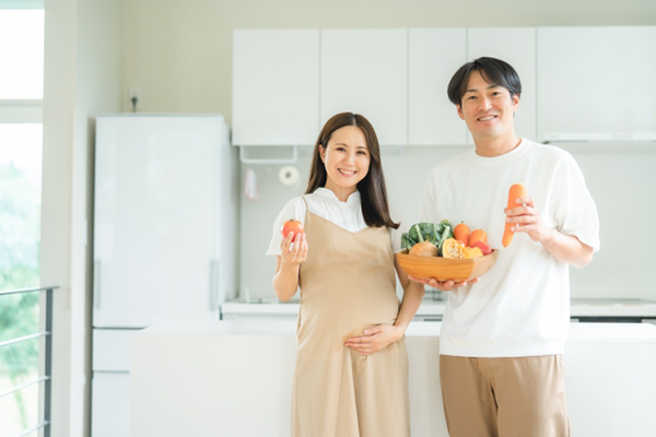 妊婦さんはバランスの良い食事を心がけて