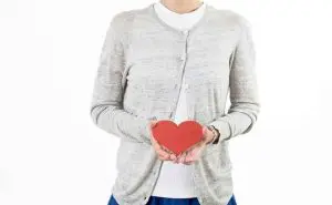 妊娠中に子宮頸がんが見つかったら？　女性　ハート　写真