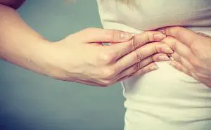 乳腺炎とは？乳腺炎の種類や症状、予防法について解説