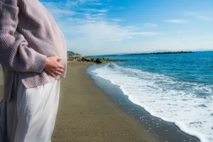妊婦と海