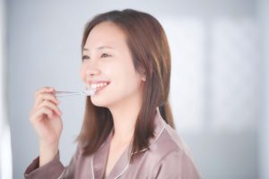 歯磨き　女性