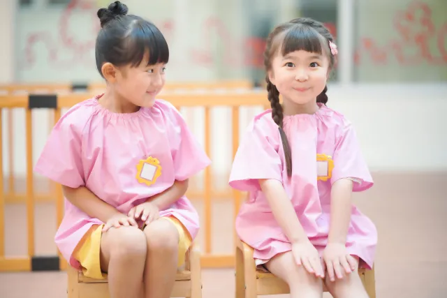 女児